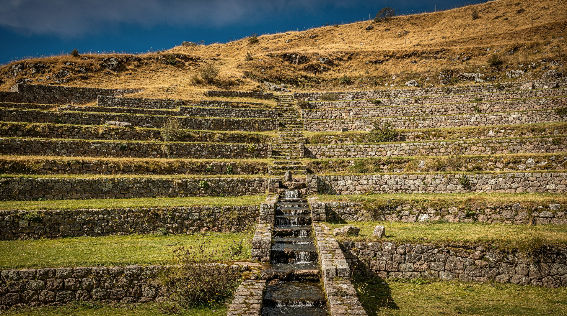 South Valley: Tipón and Pikillacta, Cusco and Peru